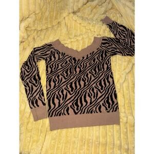 Womens guess tiger striped sweater size medium